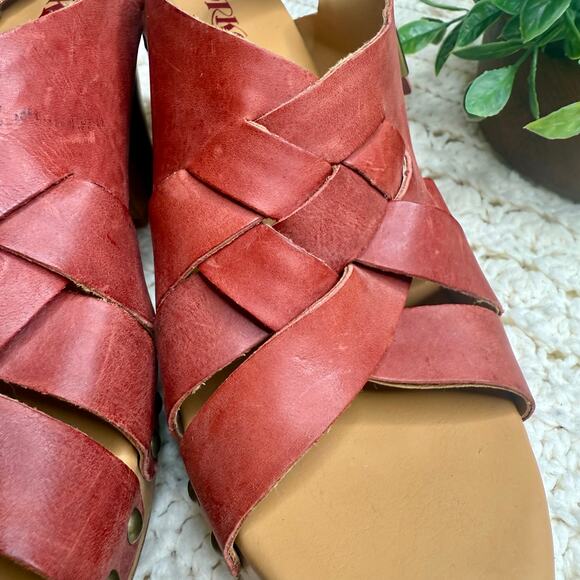 KORKS KORK-EASE Wynn Criss Cross Leather Clog Sandals Coral Size 10 - Picture 6 of 15